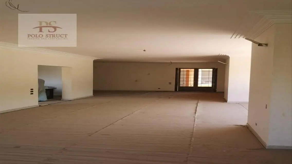 Luxury Home with Pool and Private Garden for Sale in a Prime Location