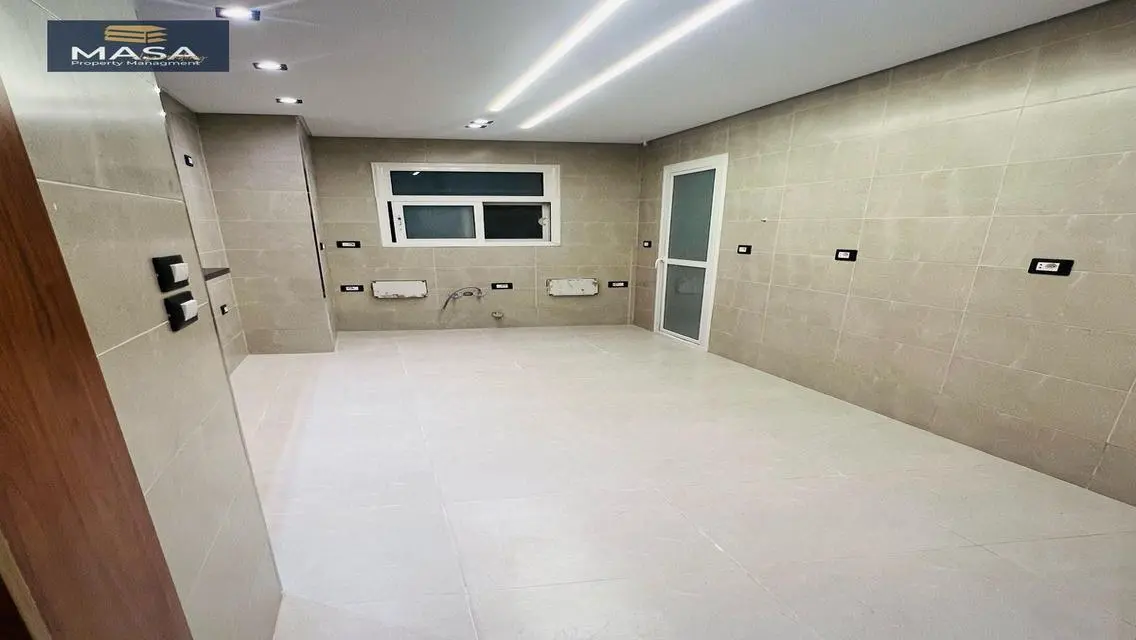 بيع بمدينتي 143م تشطيبات خاصه مميزه موقع وفيو مميز
