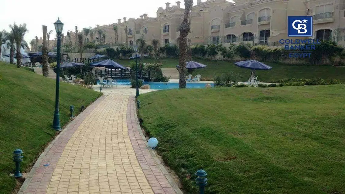 فيلا مستقلة متشطبة بالكامل فيو لاندسكيب في الباتيو