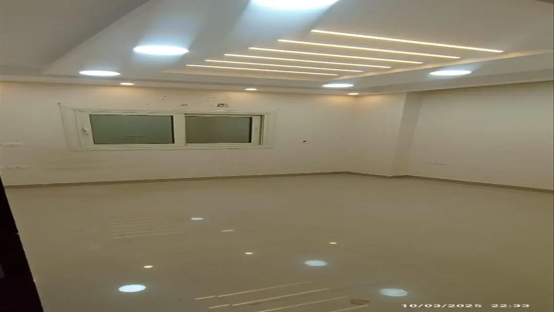 ارضي مرتفع بحديقه ودخل خاص هاي لوكس باحسن لوكيشن