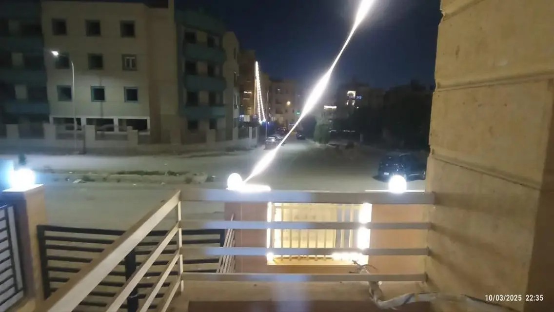 ارضي مرتفع بحديقه ودخل خاص هاي لوكس باحسن لوكيشن