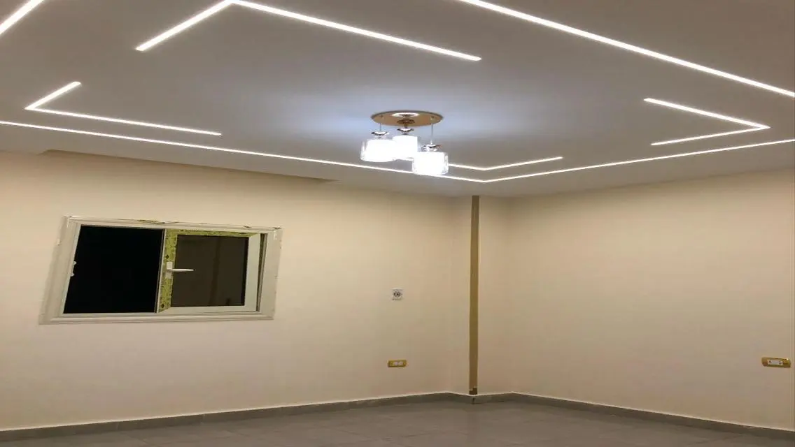 ارضي مرتفع بحديقه ودخل خاص هاي لوكس باحسن لوكيشن