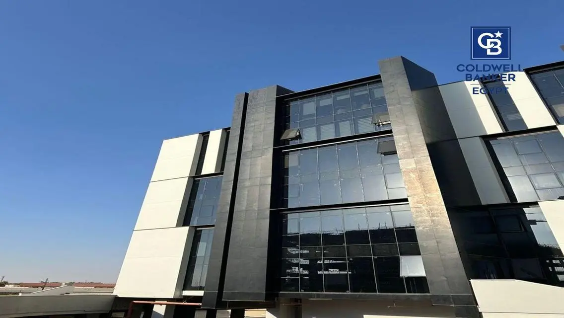Commercial Unit Corner Ready To Move At Hydepark