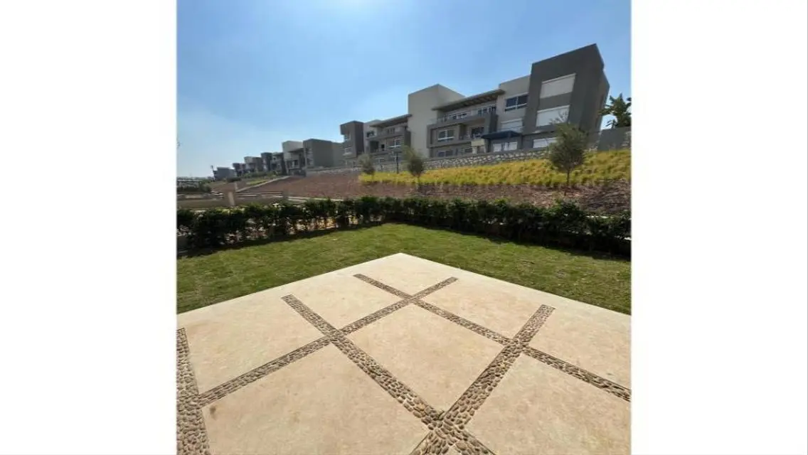Townhouse for rent in Etapa Sheikh Zayed el rabwa
