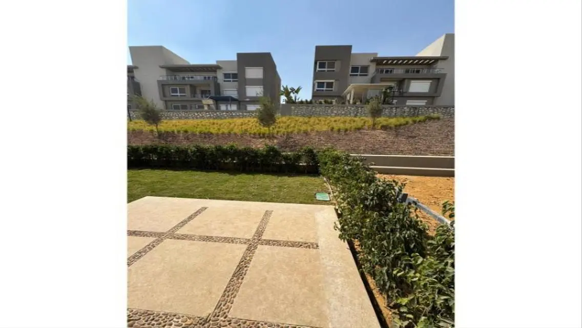 Townhouse for rent in Etapa Sheikh Zayed el rabwa