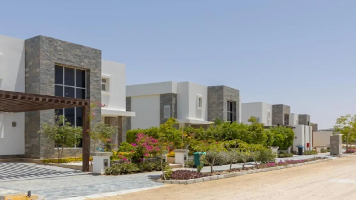 Resale one story villa in almaza first row phase 1