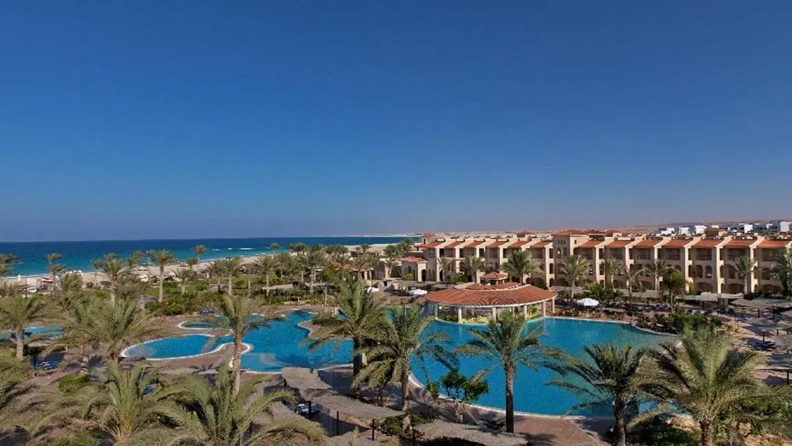 Resale one story villa in almaza first row phase 1