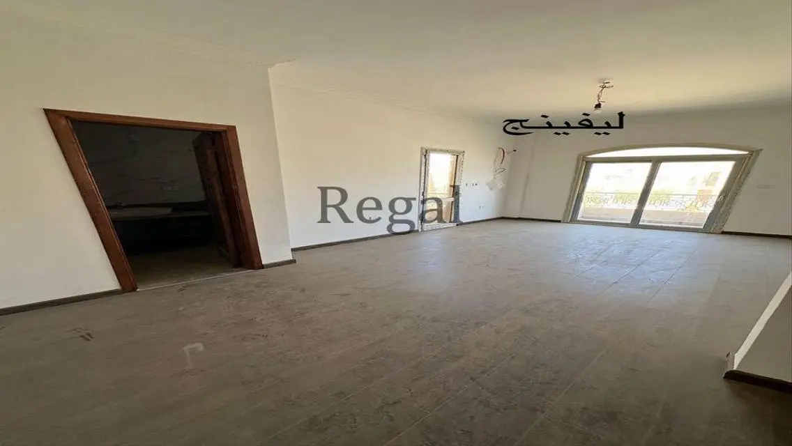 Twin House for Rent in Garden City