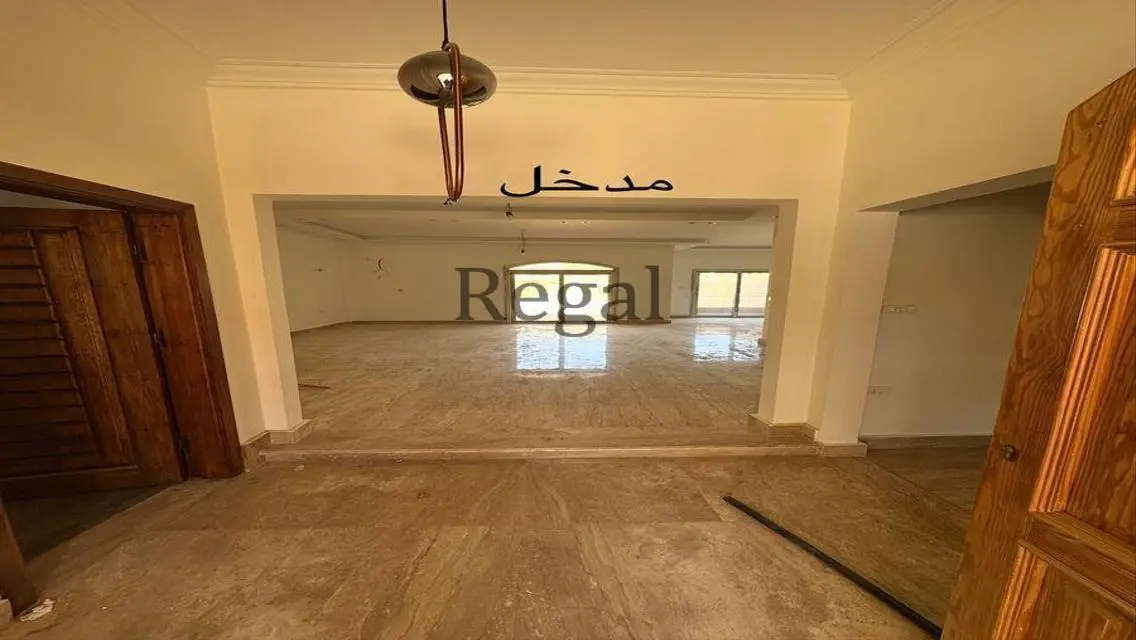 Twin House for Rent in Garden City