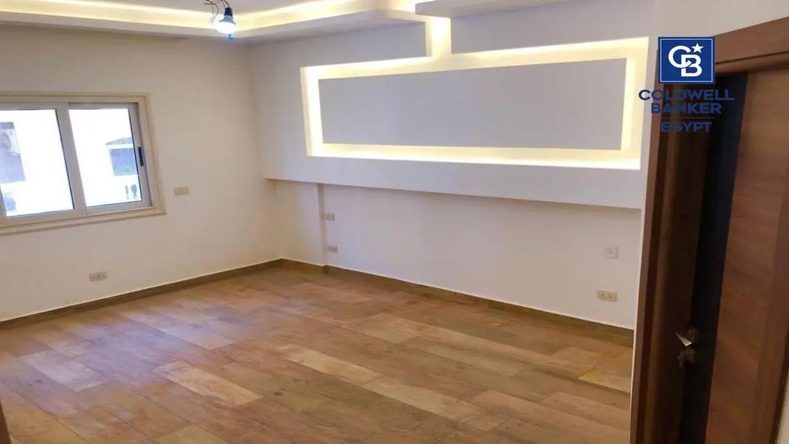 شقة للإيجار اول سكن على التسعين الشمالى مباشرة