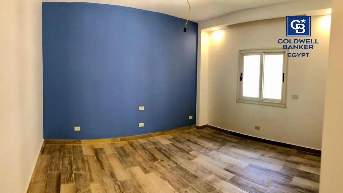 شقة للإيجار اول سكن على التسعين الشمالى مباشرة