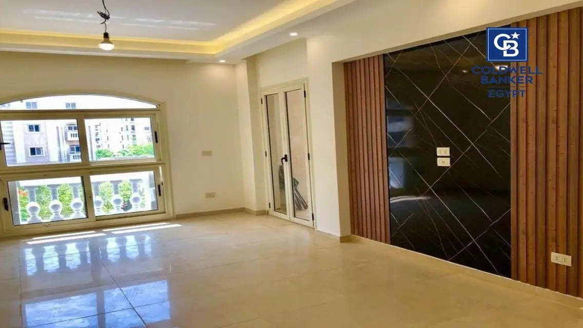 شقة للإيجار اول سكن على التسعين الشمالى مباشرة