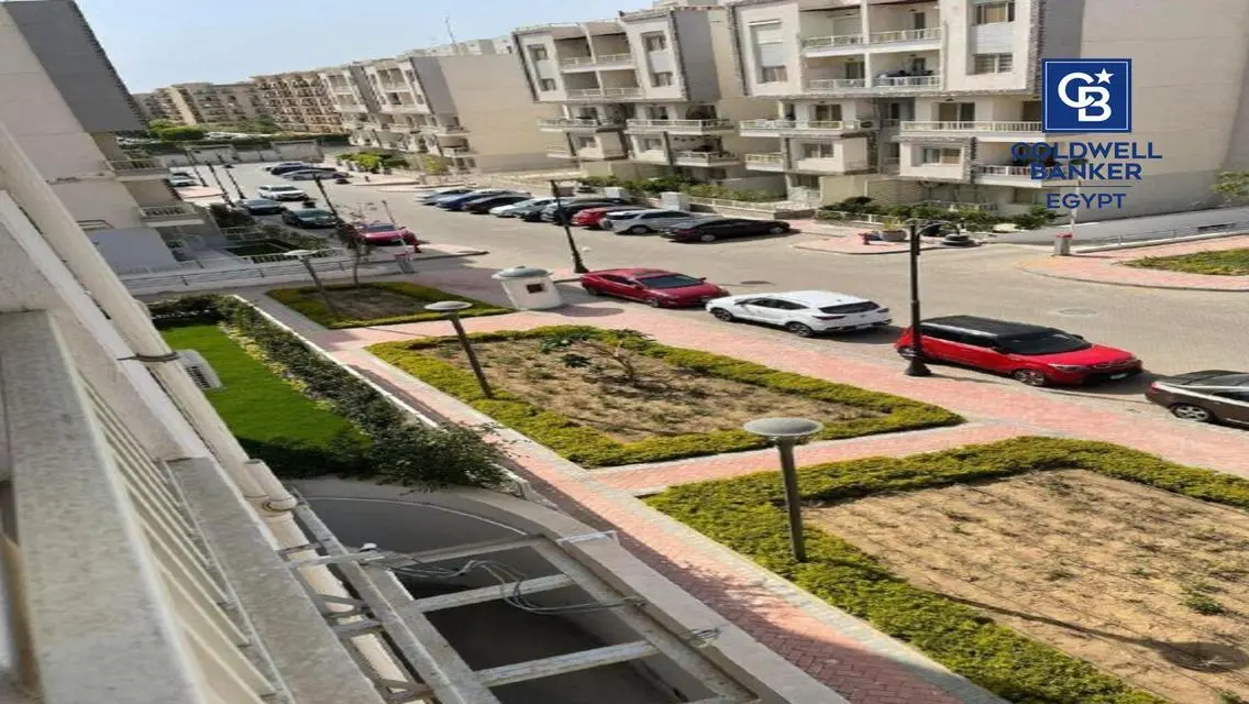 دوبلكس بجاردن خاصة متشطب بالكامل في كمبوند جايد