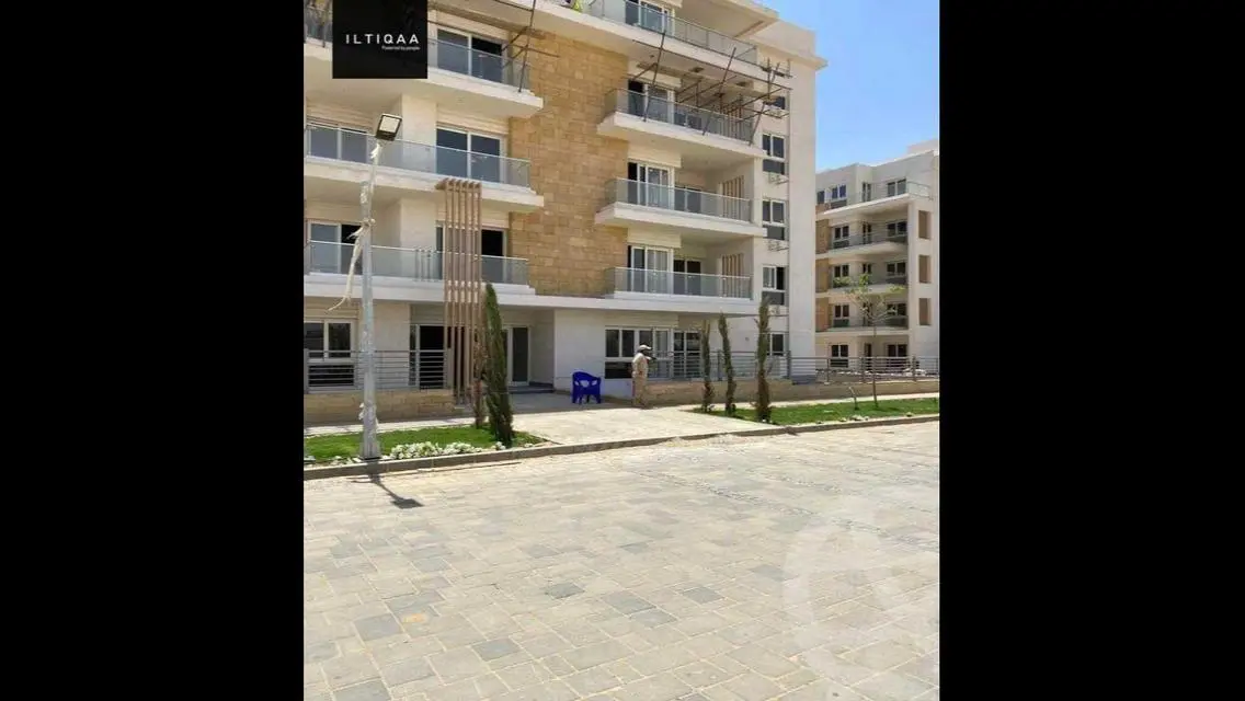 i villa roof for sale in club park oct