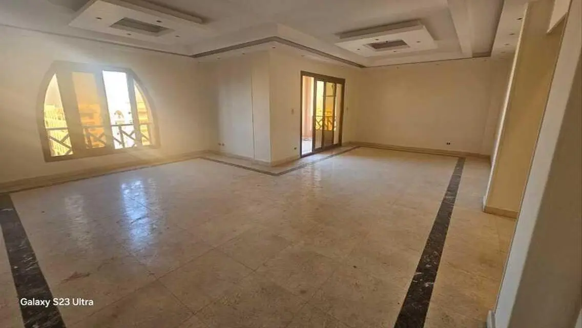 شقة للايجار مساحة كبيرة في اجمل مراحل الرحاب