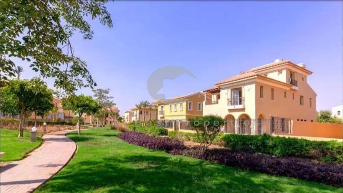 Villa for sale in Hyde Park ,installments over 10Y