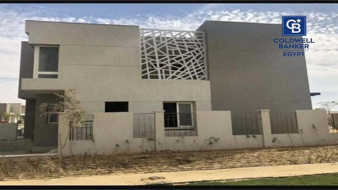 شقة بحري للبيع في موقع متميز متشطبة بالكامل بادية
