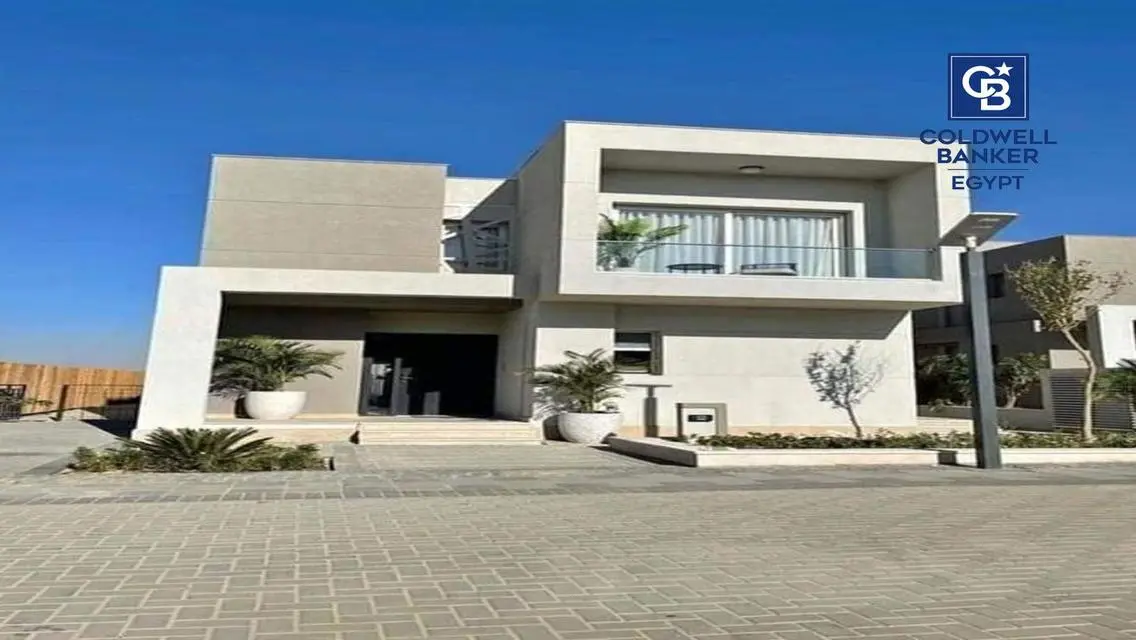 شقة بحري للبيع في موقع متميز متشطبة بالكامل بادية