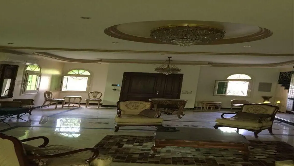 The largest villa for rent in the best phases of R