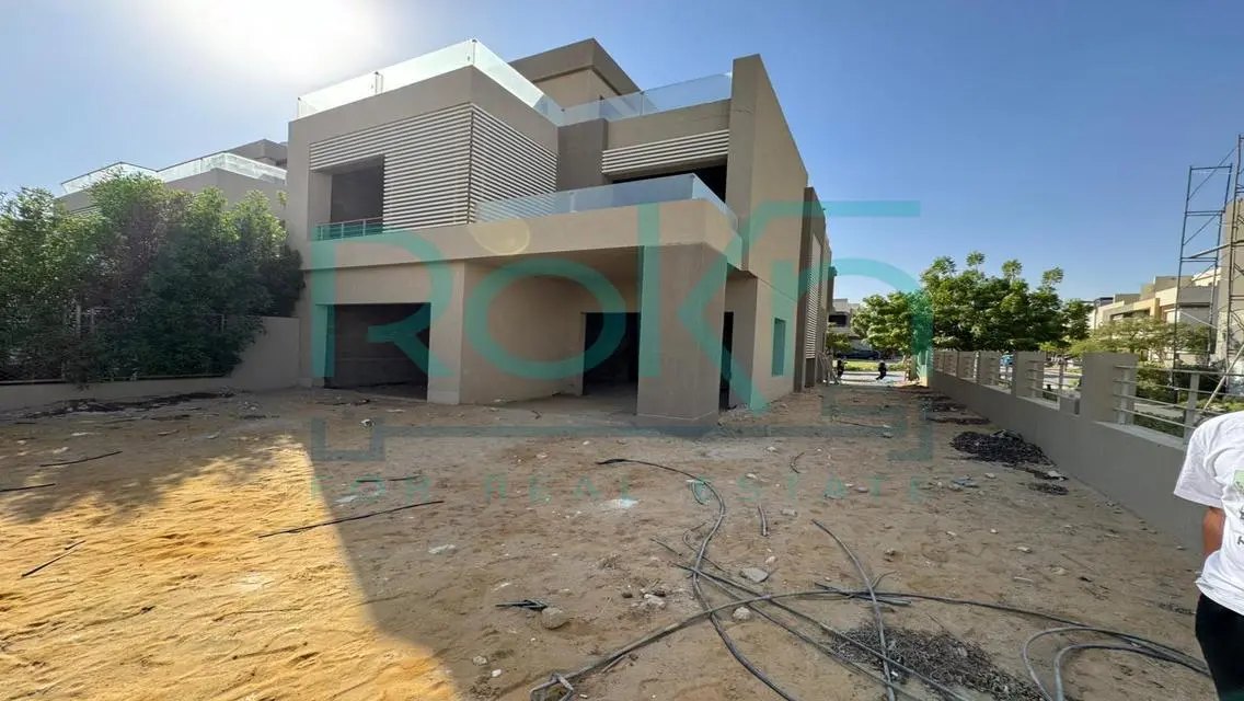 فيلا مستقله للبيع فيو مميز جداا ببالم هيلز زاكرون