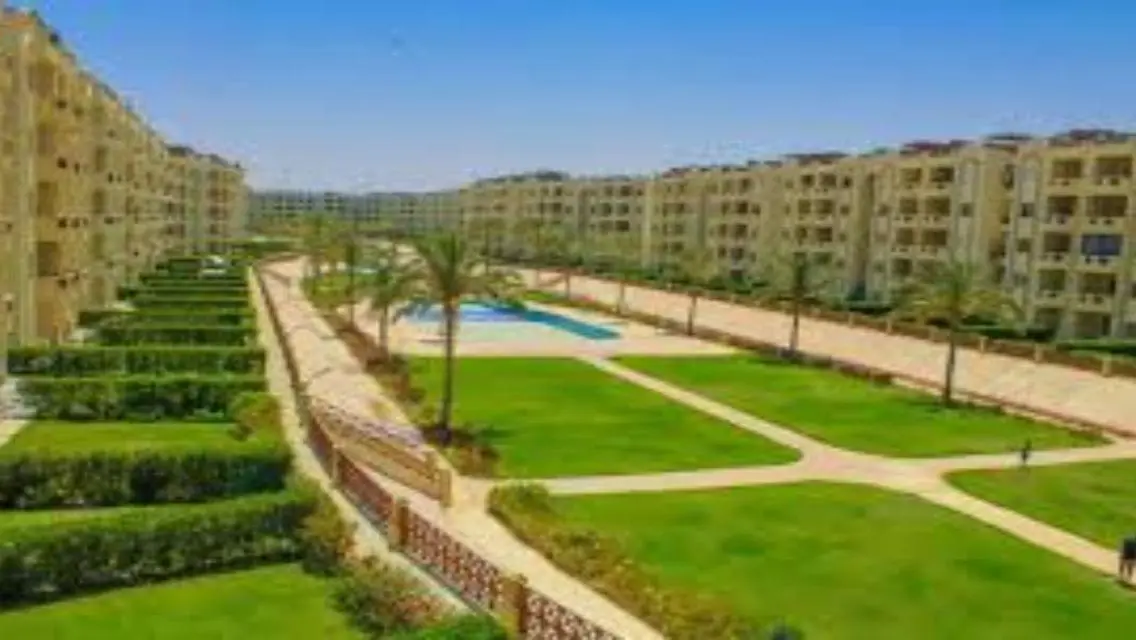 بنت هاوس للبيع بافضل سعر فالماركت يري البحر