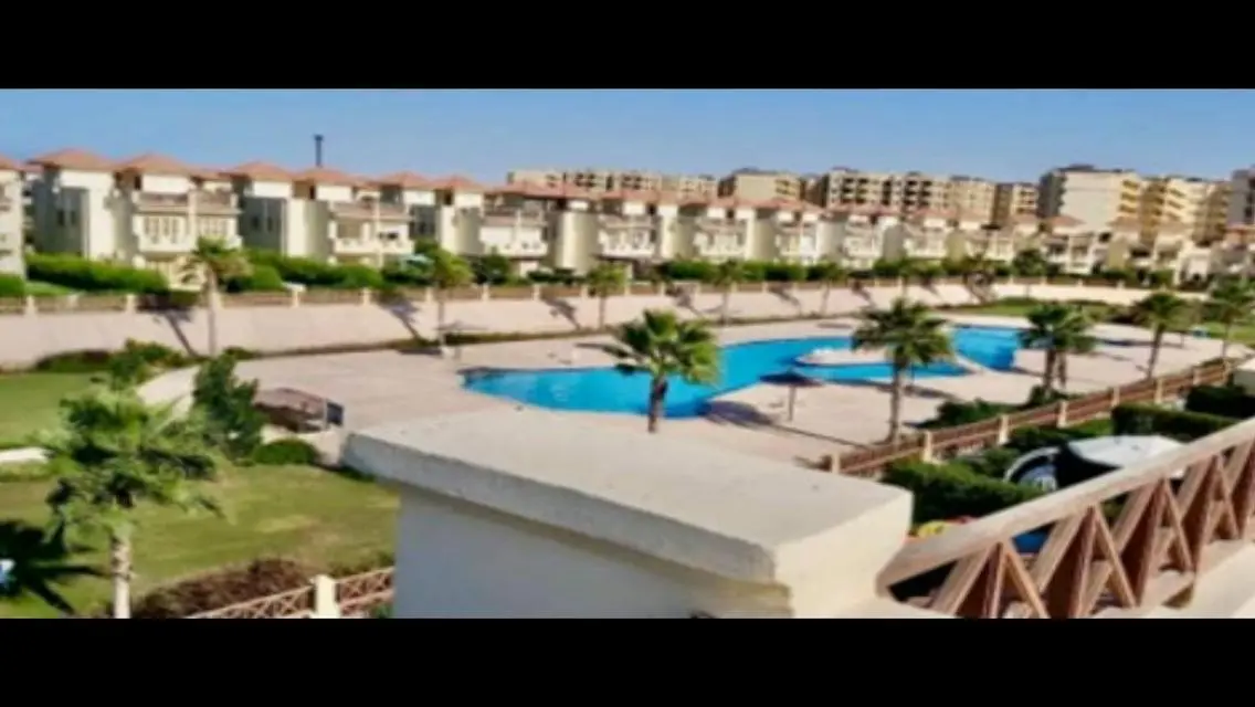 بنت هاوس للبيع بافضل سعر فالماركت يري البحر