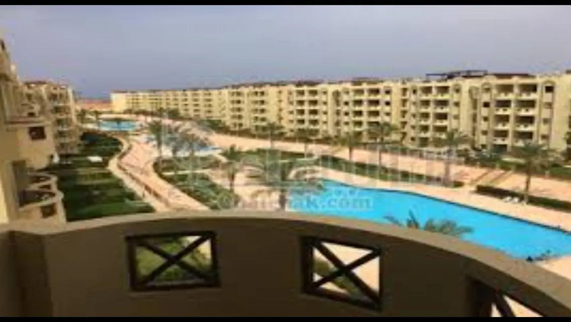 بنت هاوس للبيع بافضل سعر فالماركت يري البحر