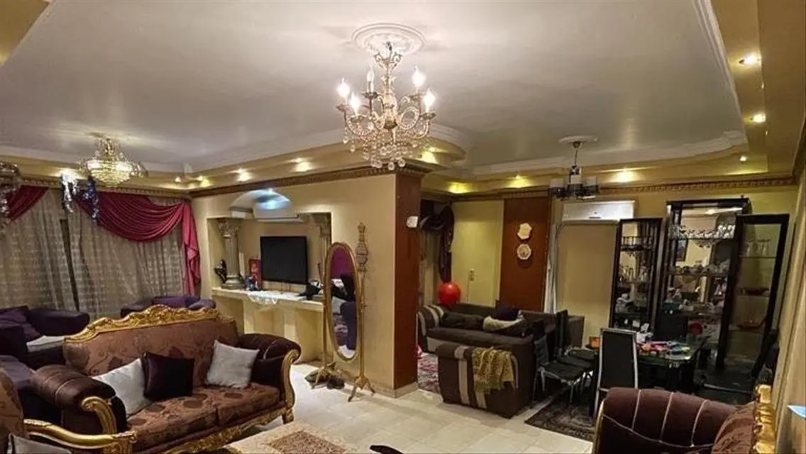 شقه لقطه بسعر مغري في حي السفارات مسجله شهر عقاري