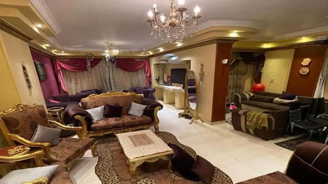 شقه لقطه بسعر مغري في حي السفارات مسجله شهر عقاري