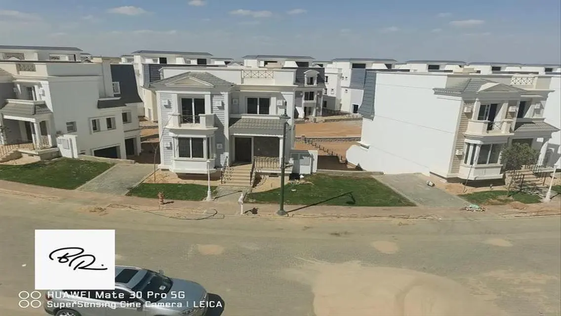 فيلا ريسيل جاهزه للسكن فيو علي لاندسكيب بسعر مميز