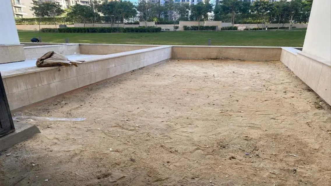 للايجار أرضي بجاردن زيد تاور الشيخ زايد