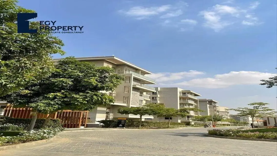Lowest Price ! Finished Apartment 3BD club view.