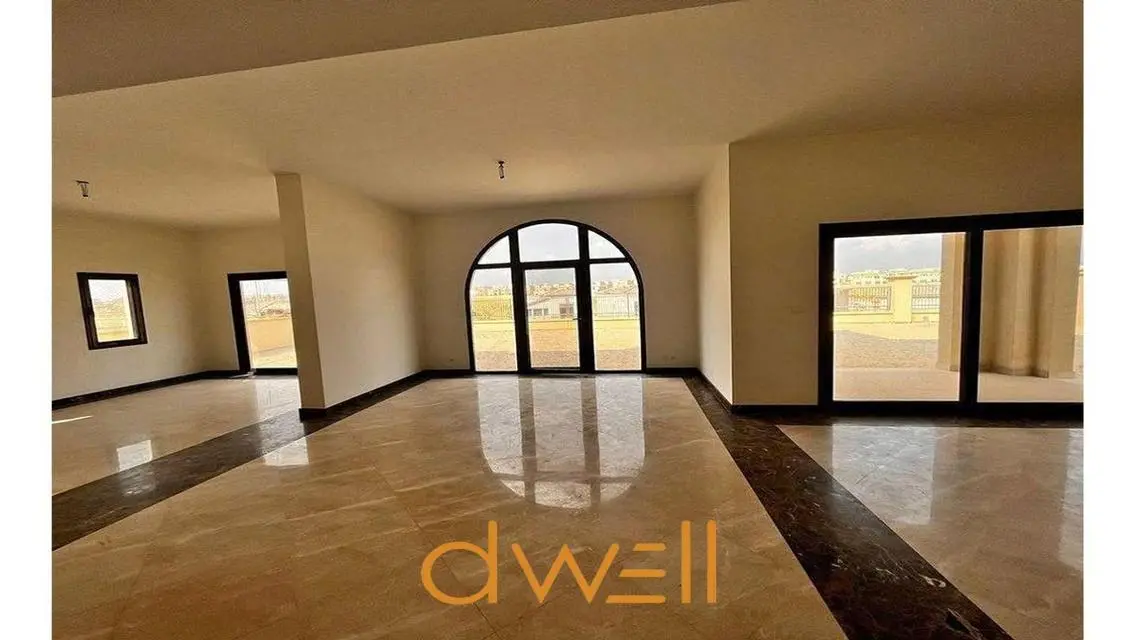 VILLA 4 BEDROOM+ IN UPTOWN CAIRO LEVANA LOW PRICE