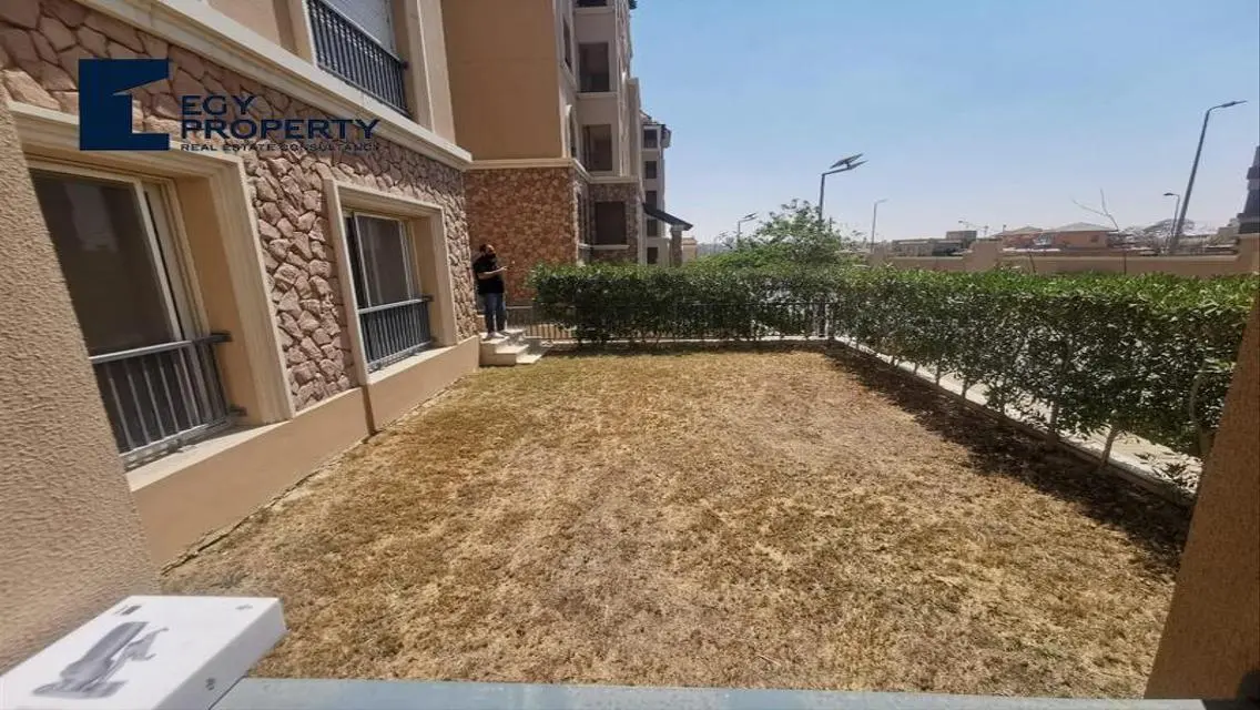 شقة مباشرة على حمام السباحة بحديقة بأقل سعر!!