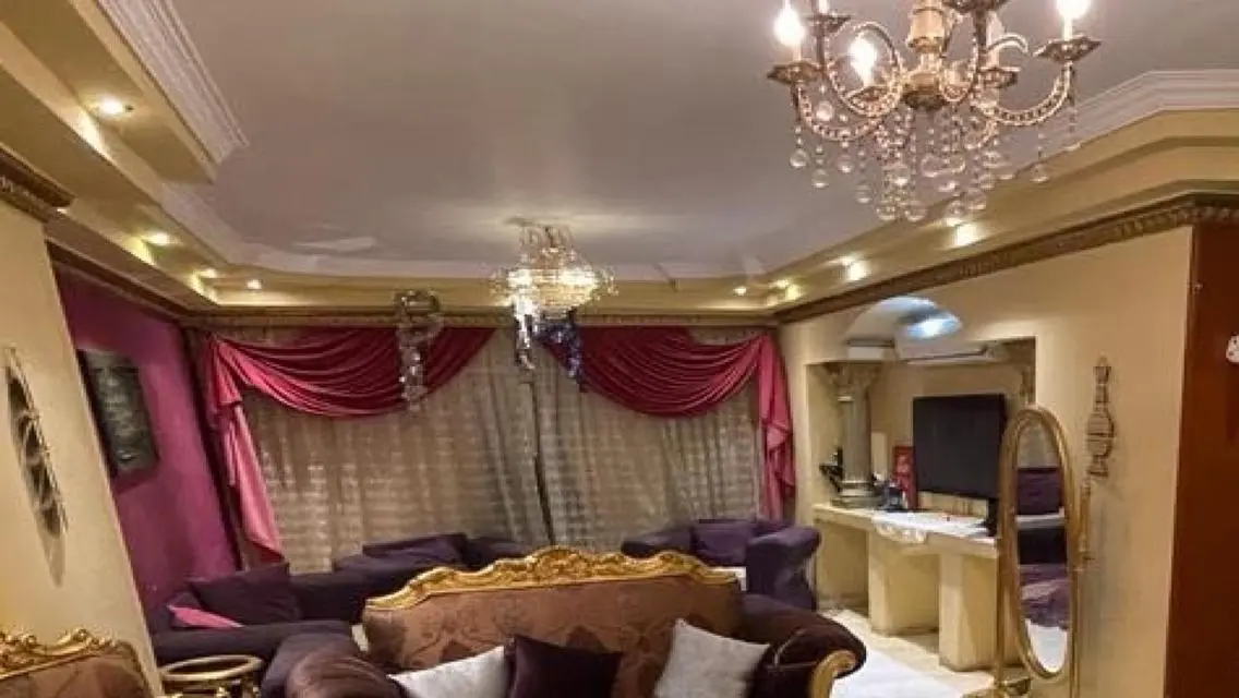 لقطه شقه للبيع مساحتها 233 متر مسجله شهر عقاري 