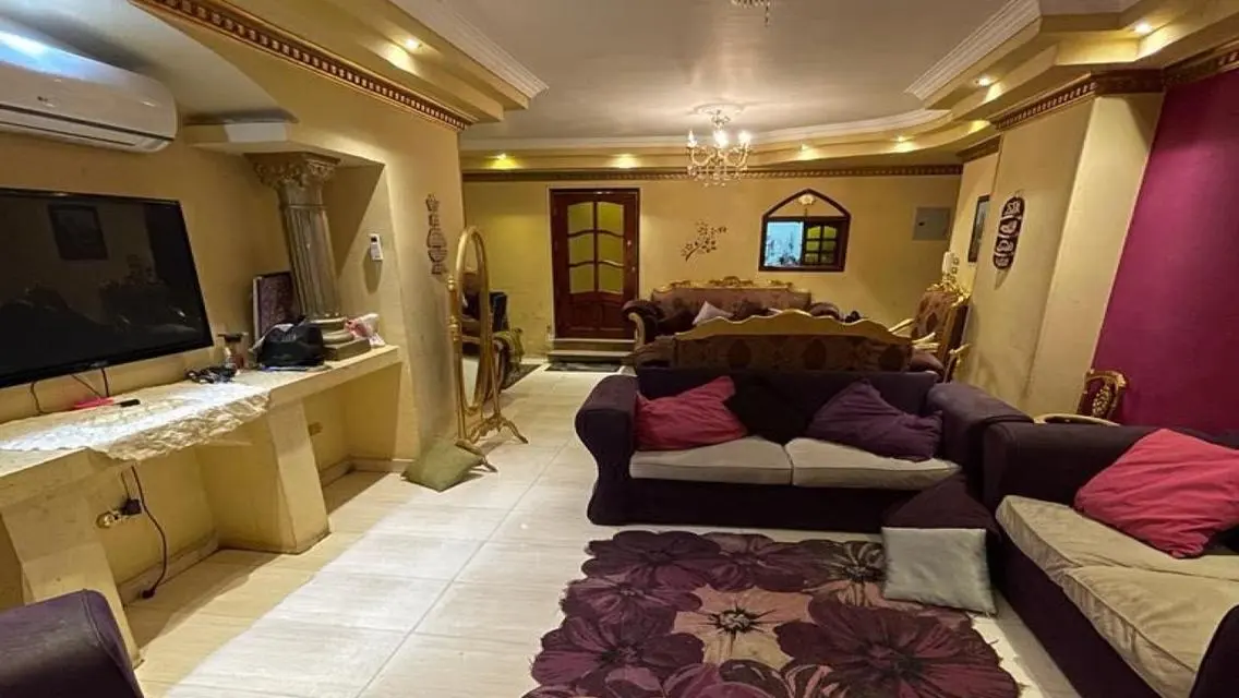 لقطه شقه للبيع مساحتها 233 متر مسجله شهر عقاري 