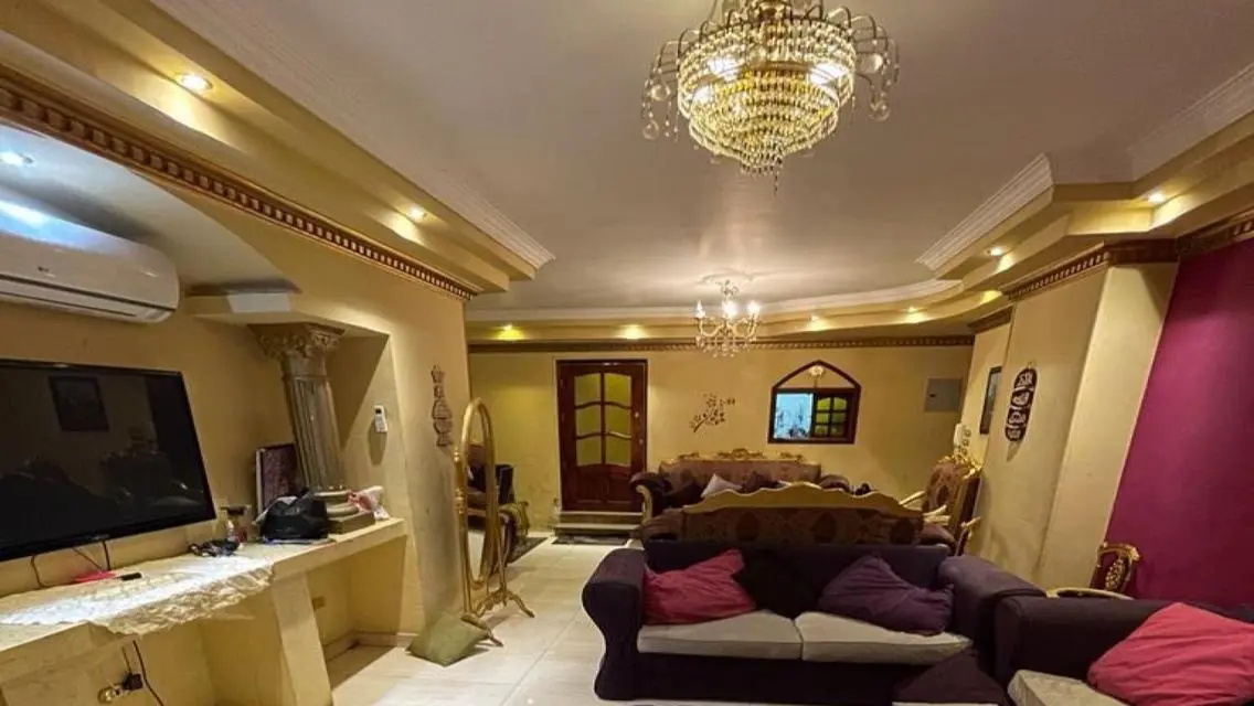 لقطه شقه للبيع مساحتها 233 متر مسجله شهر عقاري 