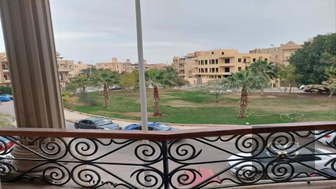 شقه للايجار بالشيخ زايد الحي الثامن