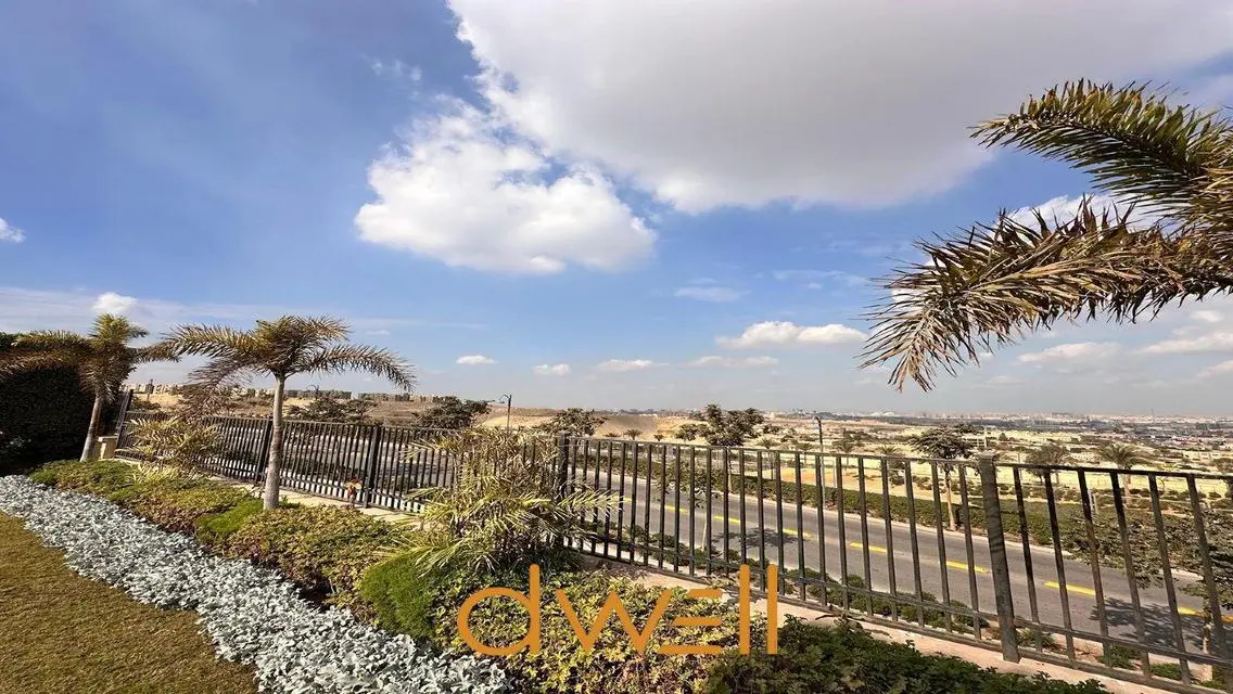 VILLA 4 BEDROOM+IN UPTOWN CAIRO TERENCIA LOW PRICE