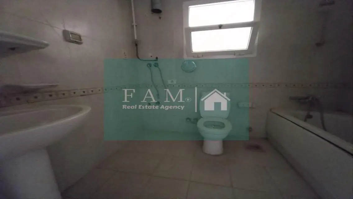 Fully Equipped Food Court for Sale