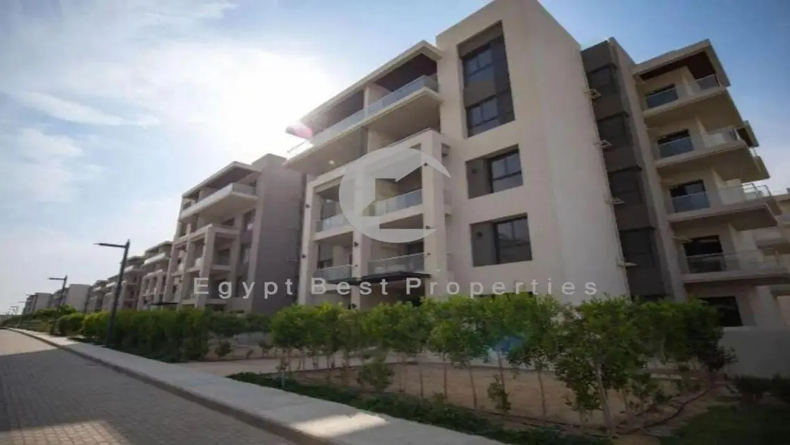 شقة للبيع متشطبة استلام فوري في ادريس ايست من درة.