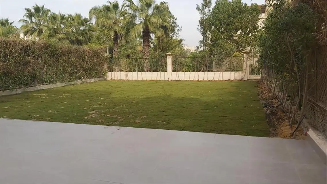 فيلا للايجار كمبوند جرينز الشيخ زايد أول سكن