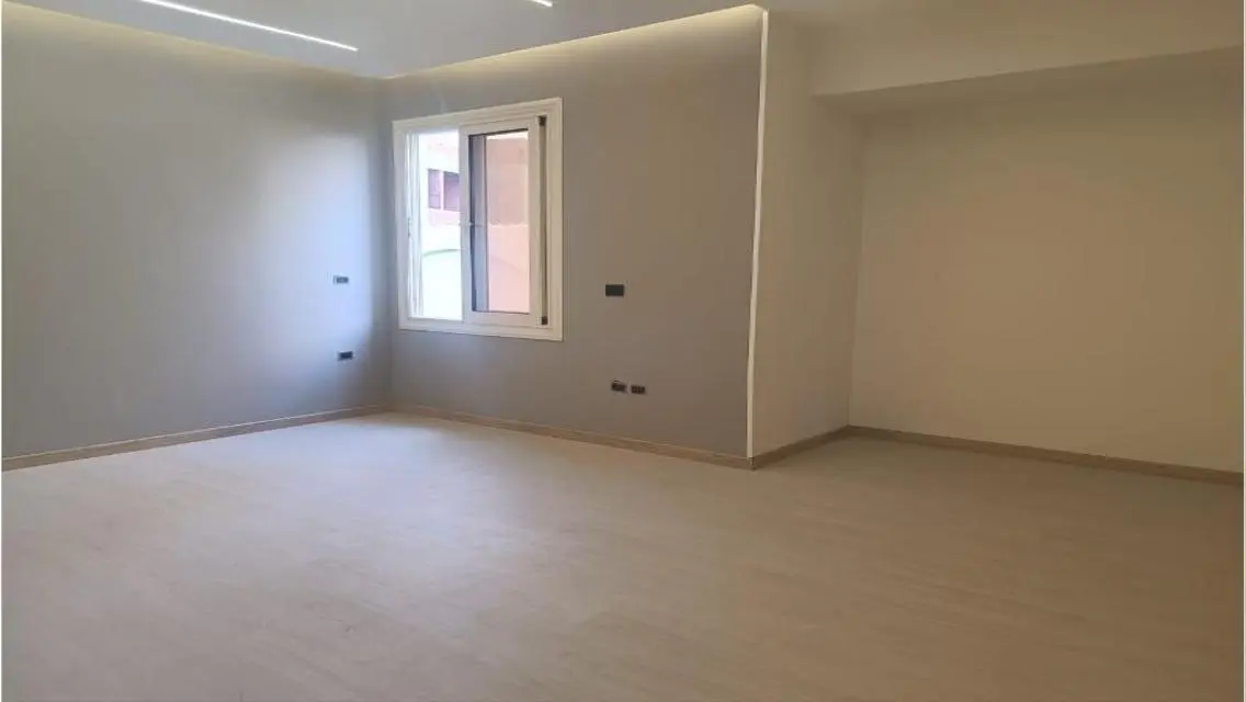 شقه للبيع أو الايجار بالحي التاسع شارع البستان