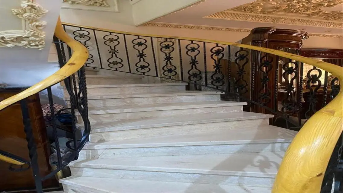 للبيع فيلا نموذج مميز بحمام سباحة في الرحاب
