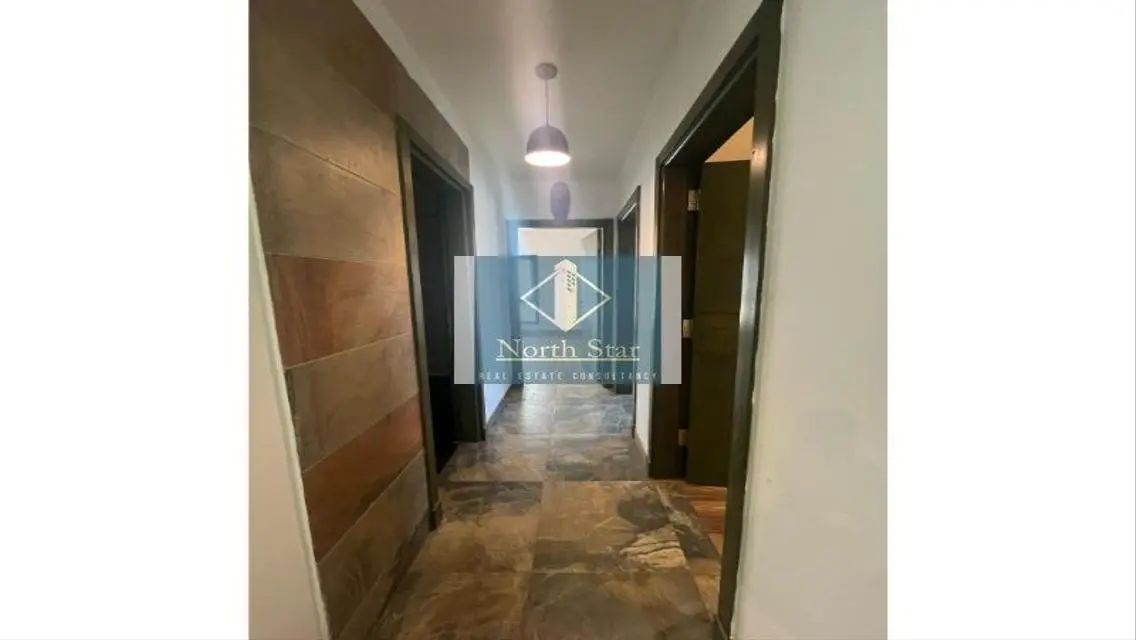 office for rent 200m in Zahraa El Maadi