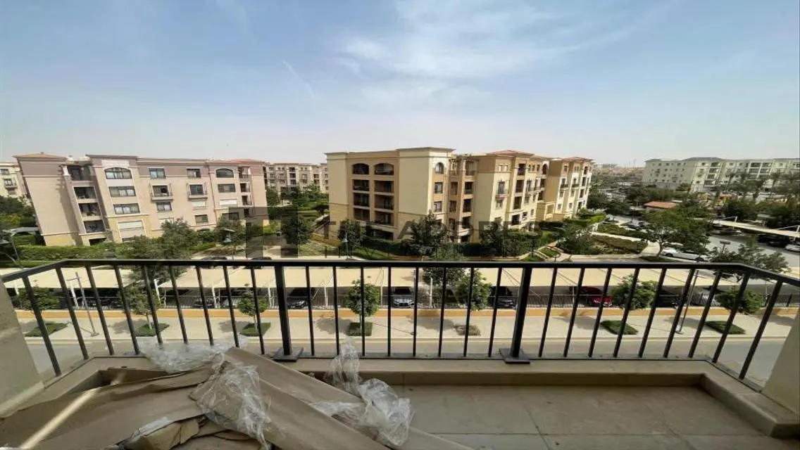 ستوديو بفرش وتشطيب فخم للايجار بفيو مميز بميفيدا .