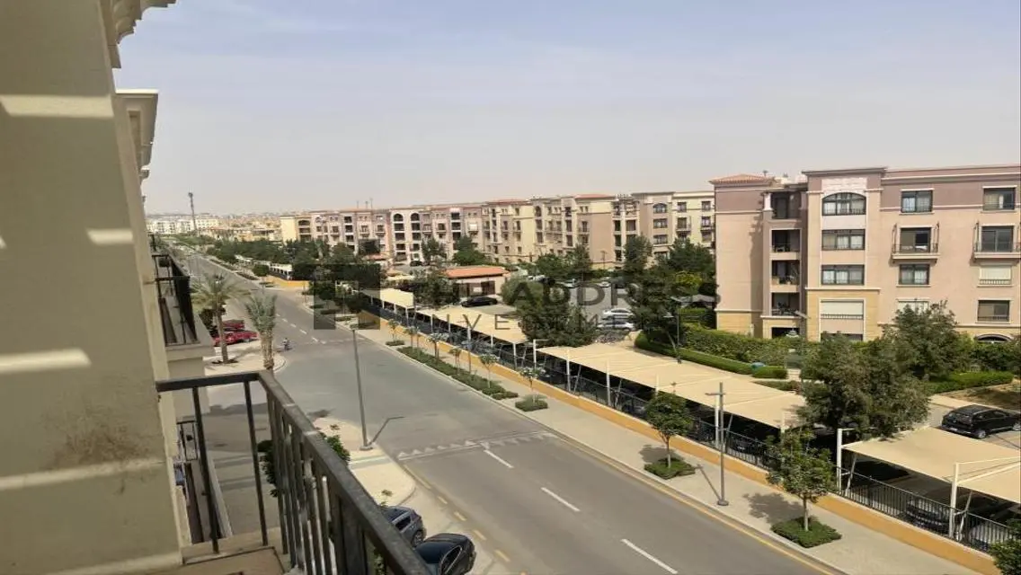 ستوديو بفرش وتشطيب فخم للايجار بفيو مميز بميفيدا .