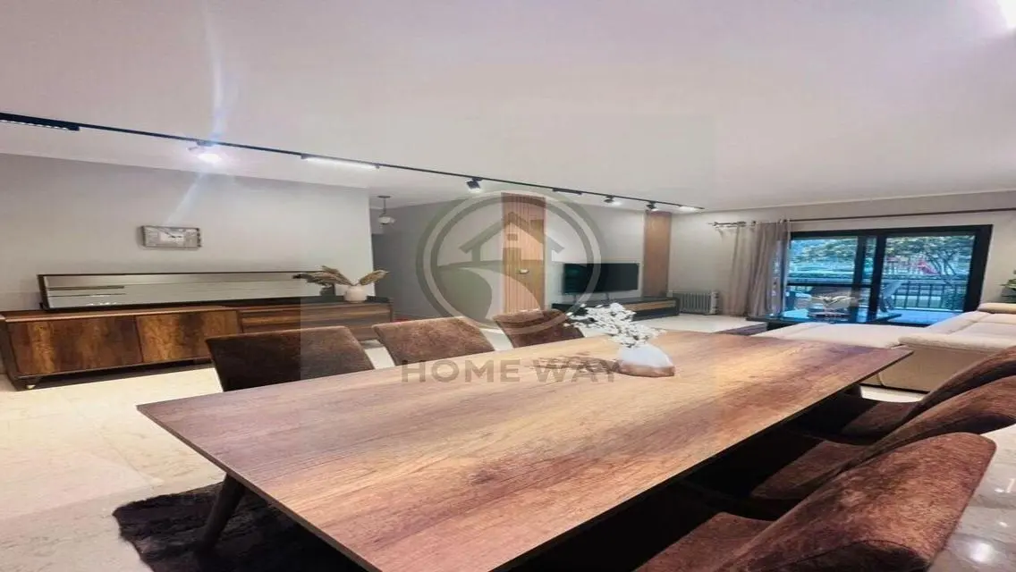 Luxury Apartment with 200 sqm in the City Center