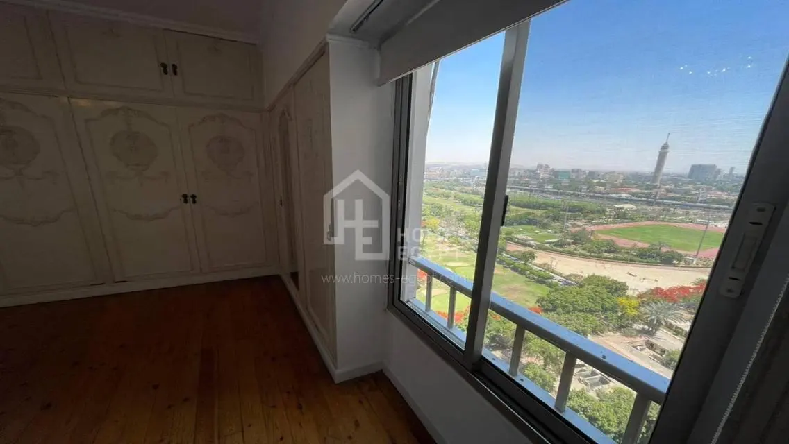 Nile-View Apartment for Rent in South Zamalek