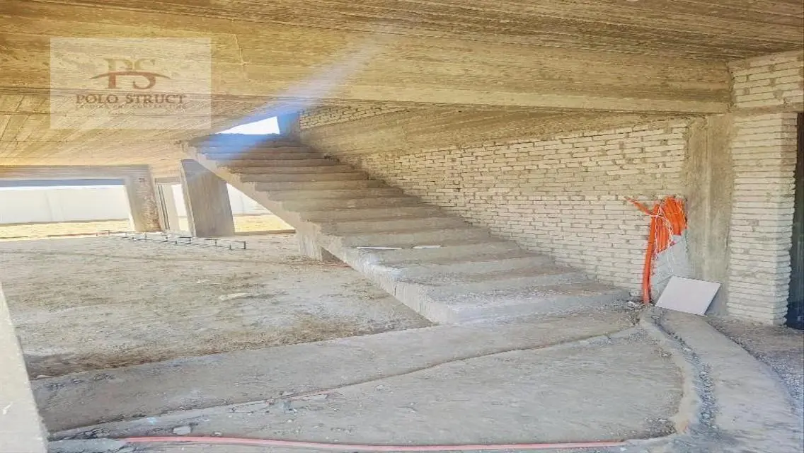 شقة فاخرة بمساحة كبيرة مع جميع المرافق المطلوبة